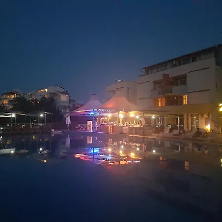 Lägenhet елит 3 Elit 3 Slăntjev Brjag