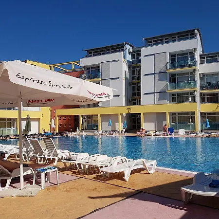 елит 3 Elit 3 Apartamento